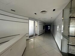 Gateway West (D7), Office #544180561